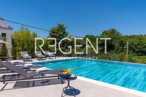 Istra, Tinjan – Elegantna vila s bazenom