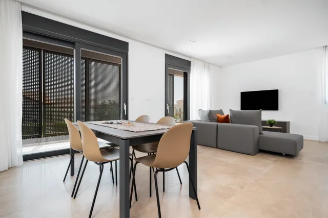 Split, Kaštel Lukšić - Moderan dvosoban stan 80 m2 DUGOROČAN NAJAM