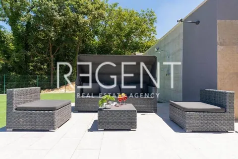 Istra, Tinjan – Elegantna vila s bazenom