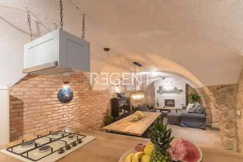 Crikvenica - Bajkovita kamena vila 200 m2