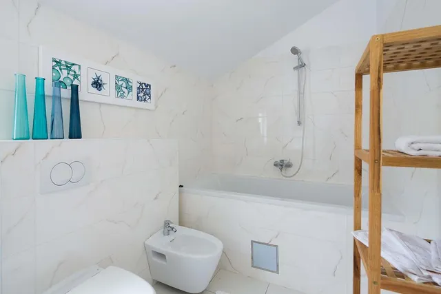 Otok Korčula - Prekrasna zapanjujuća vila uz more 312 m2