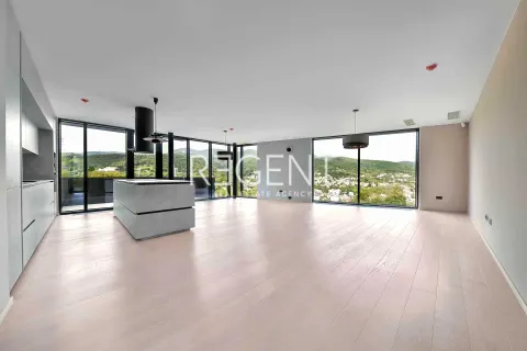 Zagreb, Šestine - Moderan stan u novoizgrađenoj vili 280 m2