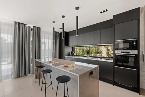 Istra, Poreč – Dizajnerska vila s pogledom na more 310 m2