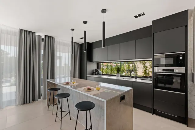 Istra, Poreč – Dizajnerska vila s pogledom na more 310 m2