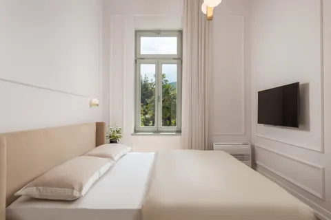 Opatija, Centar - Luksuzan stan u vili na jedinstvenoj lokaciji, 73 m2