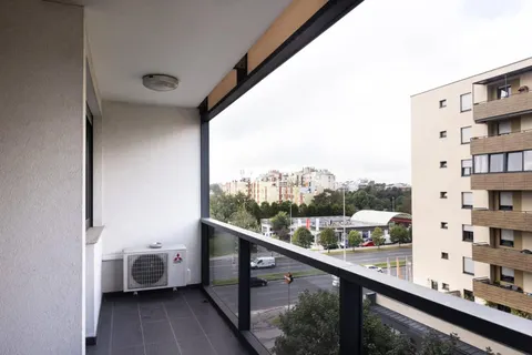 Zagreb, Špansko, Nova Galerija - Moderan trosobni stan novogradnja