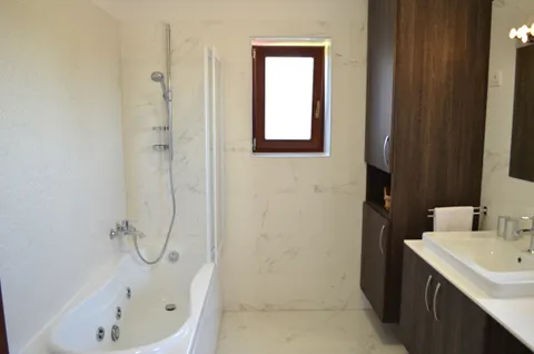 Istra, Sveti Lovreč - Autentična kamena vila 280 m2