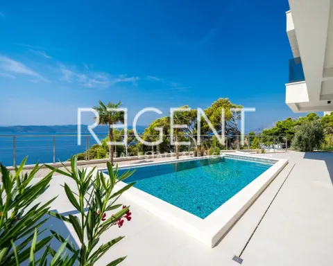 Makarska, Brela - Luksuzna vila s panoramskim pogledom na more 317 m2