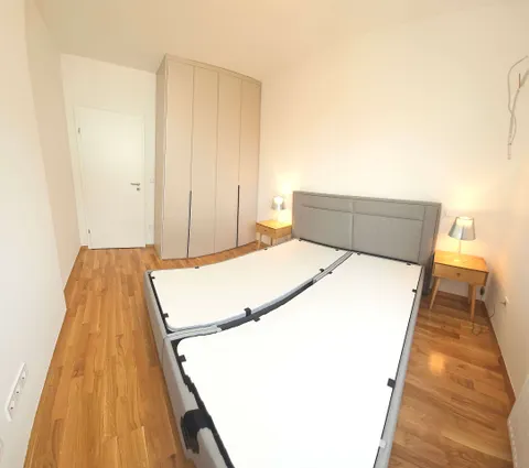 Zagreb, Pantovčak - Četverosoban stan s terasom + garaža 114 m2, Prvi najam