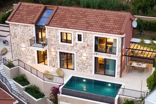 Dubrovnik, Slano – Moderna kamena kuća uz more