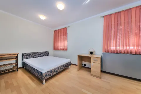 Zagreb, Gornji Bukovac - Prekrasna vila s vrtom, 591 m2