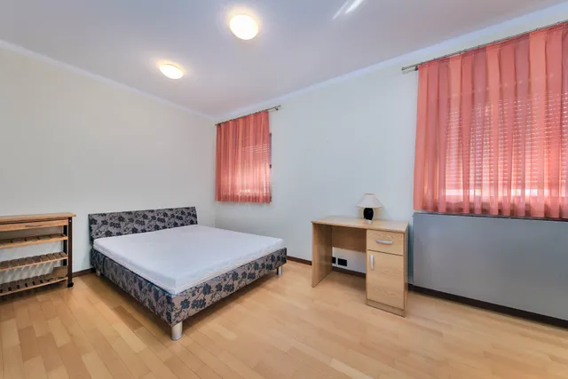 Zagreb, Gornji Bukovac - Prekrasna vila s vrtom, 591 m2