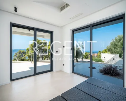Makarska, Brela - Luksuzna vila s panoramskim pogledom na more 317 m2