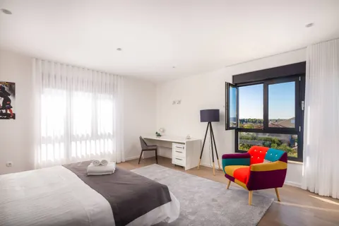 Otok Brač, Milna – Novoizgrađena luksuzna vila od 370m2 s velikim hidromasažnim bazenom