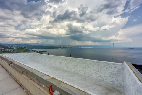 Kvarner, Opatija - Luksuzan penthouse s bazenom, novogradnja 275 m2