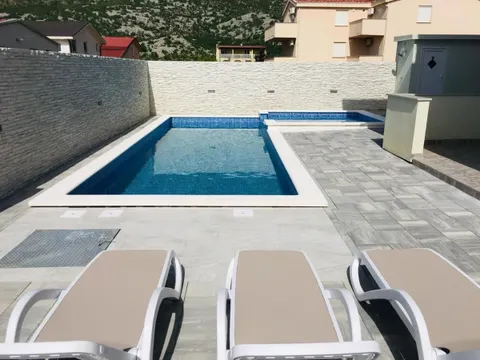 Karlobag, Cesarica – Kuća s apartmanima s pogledom na more