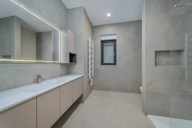 Zagreb, Centar – Luksuzan dvoetažan penthouse 144 m² za Najam