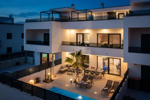 Šibenik, Vodice - Luksuzna vila na Jadranskoj obali
