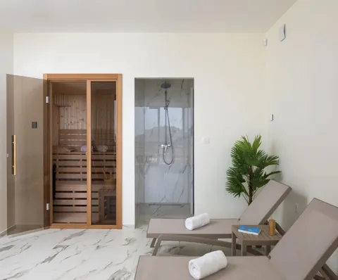 Rogoznica – Novoizgrađena moderna vila s pogledom na more