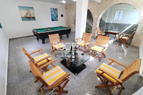 Otok Korčula, Vela Luka – Kamena kuća 252 m2