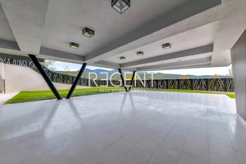 Zagreb, Šestine - Moderan stan u novoizgrađenoj vili 280 m2