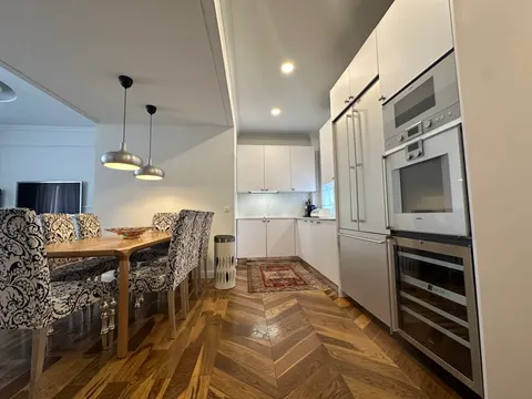 Zagreb, Centar - Četverosoban stan za najam, 115 m2