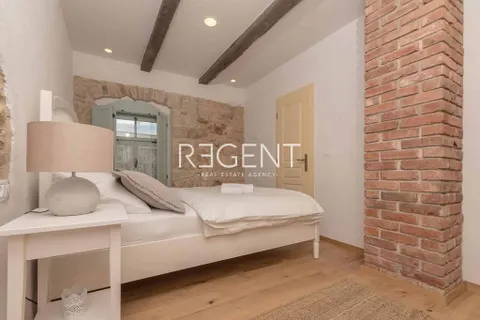 Crikvenica - Bajkovita kamena vila 200 m2