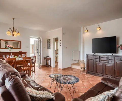 Istra, Poreč – Moderna vila s bazenom 240 m2