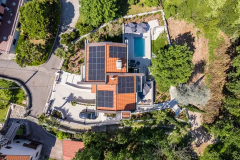 PRIVATNO: Kvarner, Opatija - Luksuzna vila na prekrasnoj lokaciji