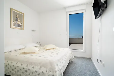 Split, Dragovode - Luksuzan penthouse s terasom i pogledom na more 103 m2