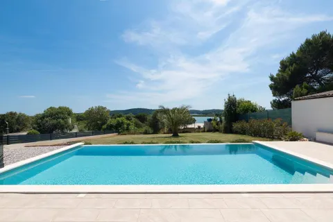 Istra, Medulin - Prekrasna villa s wellnessom NKP 190 m2 nadomak mora