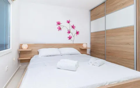 Crikvenica, Dramalj, Kačjak - Trosoban stan 55 m2 s pogledom na more