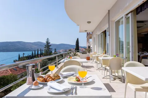 Trogir – Elegantan hotel s pogledom na more