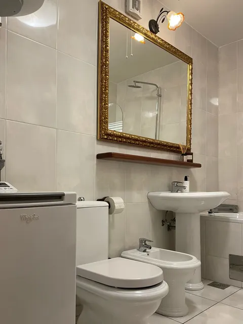 Split, Žnjan - Dvosobni stan sa loggiom i pogledom na more 100 m2