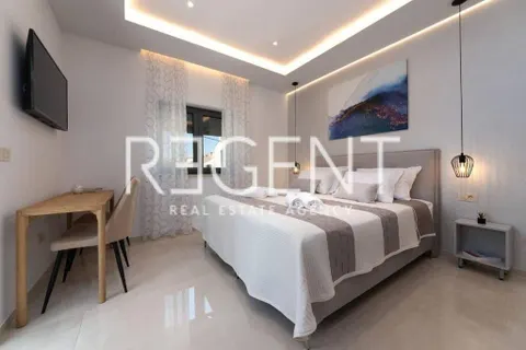 Istra, Tinjan – Elegantna vila s bazenom
