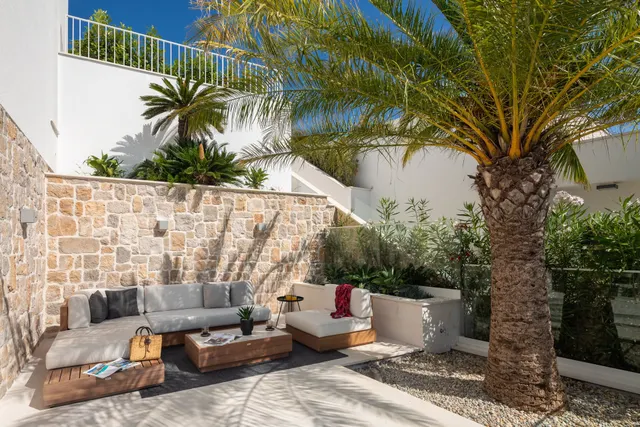 Šibenik, Rogoznica – Moderna vila s panoramskim pogledom na more