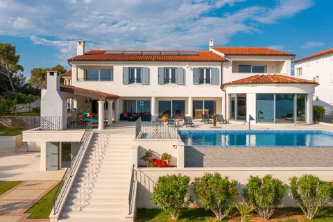 Šibenik - Prekrasna luksuzna vila uz more 1000 m2