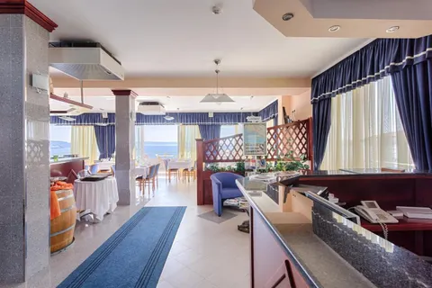 Trogir – Elegantan hotel s pogledom na more