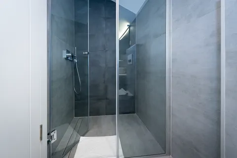 Brač, Milna - Moderna vila prvi red uz more, 264 m2