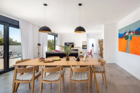 Otok Brač, Milna – Novoizgrađena luksuzna vila od 370m2 s velikim hidromasažnim bazenom