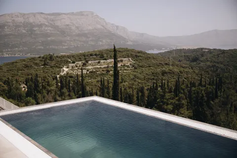 Korčula, Žrnovo - Luksuzna obiteljska vila 360 m2