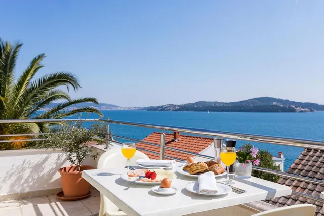 Trogir – Elegantan hotel s pogledom na more