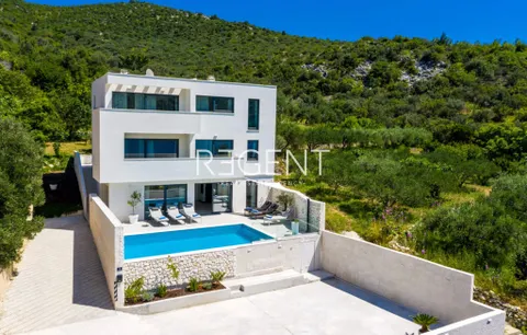 Dubrovnik, Zaton – Bijela moderna vila uz more s dodatnim zemljištem