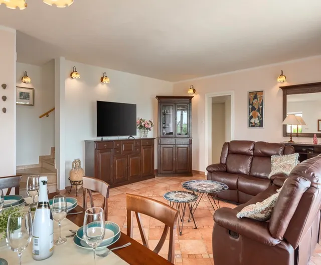 Istra, Poreč – Moderna vila s bazenom 240 m2