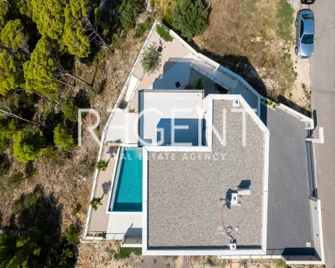 Makarska, Brela - Luksuzna vila s panoramskim pogledom na more 317 m2