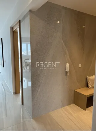 Split, Kroz Smrdećac - atraktivan komforan dvosoban stan 93 m2