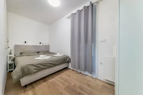 Zagreb, Trešnjevka - četverosoban dvoetažan stan s privatnom garažom 141 m2
