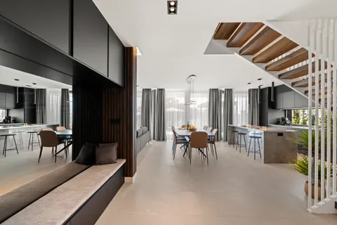 Istra, Poreč – Dizajnerska vila s pogledom na more 310 m2