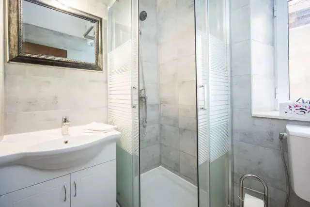 Trogir, centar- Kamena kuća 174 m2