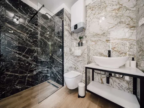 Zadar, Privlaka – Novoizgrađena kameno-moderna vila